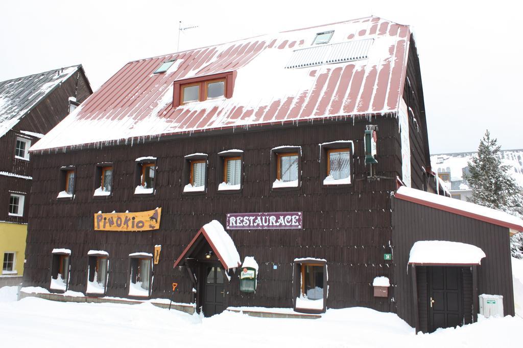 Hotel Penzion Pinokio Boží Dar Exterior foto